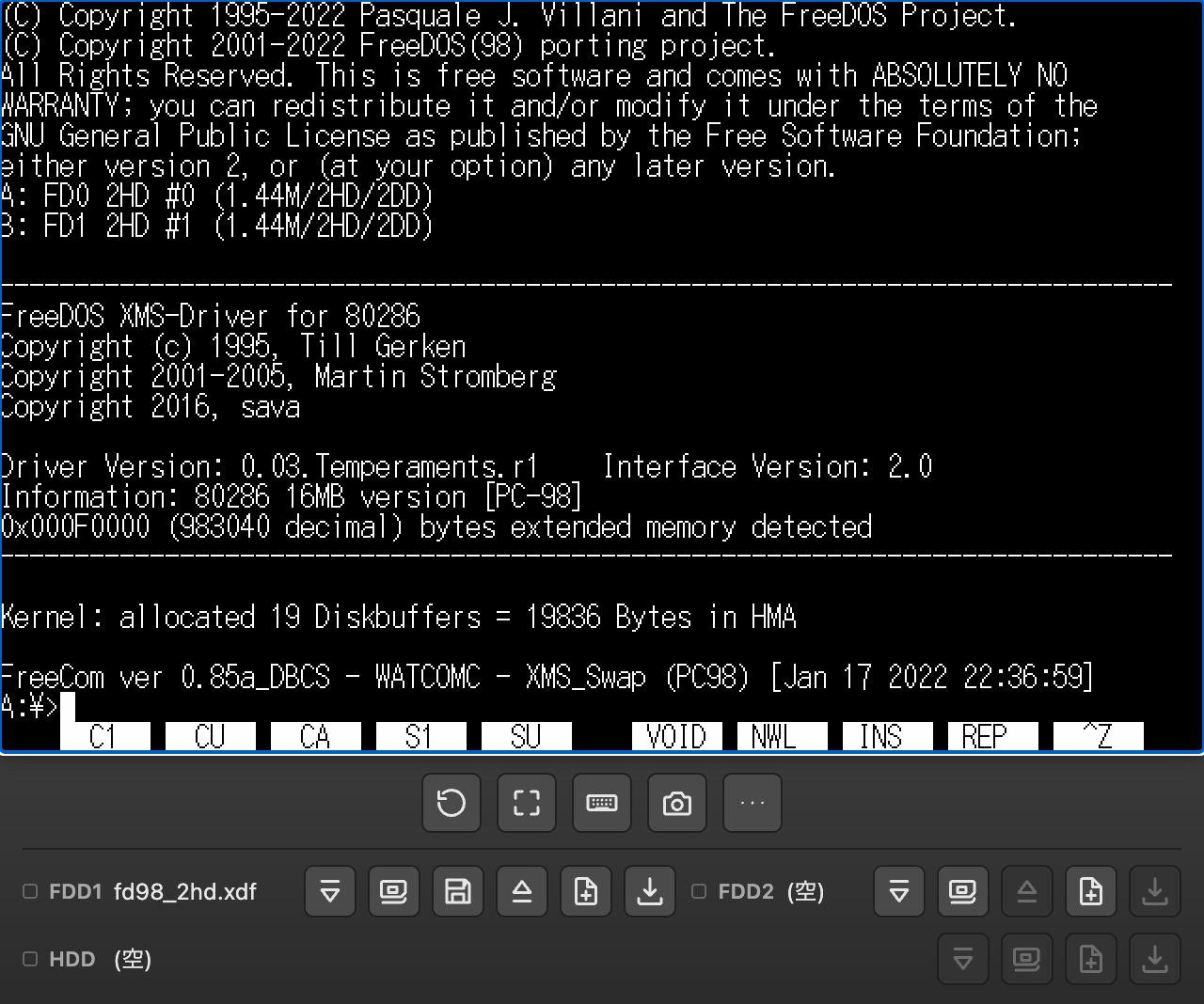 プレイヤー全体像。上部にツールバー、下部にFDD1/FDD2/HDDのスロット行